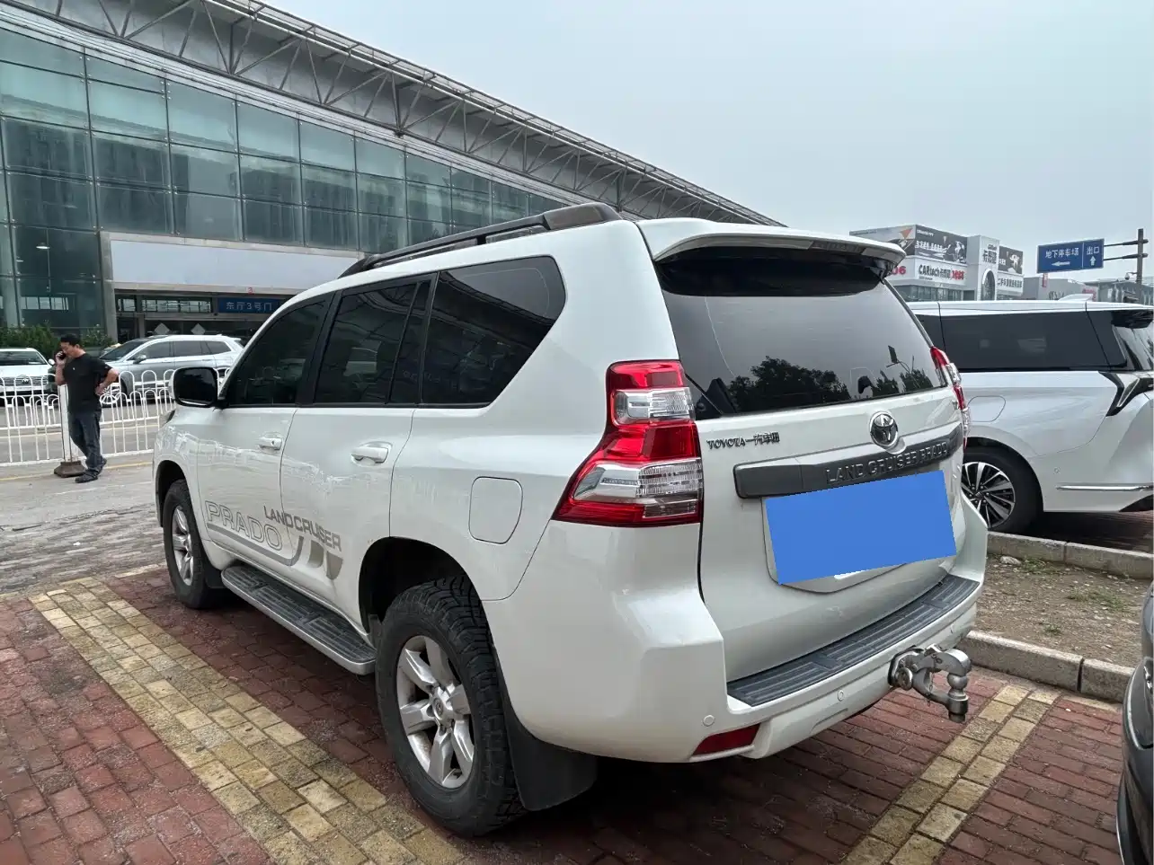 Toyota Prado 2016 3.5L Auto TX-L фото 3