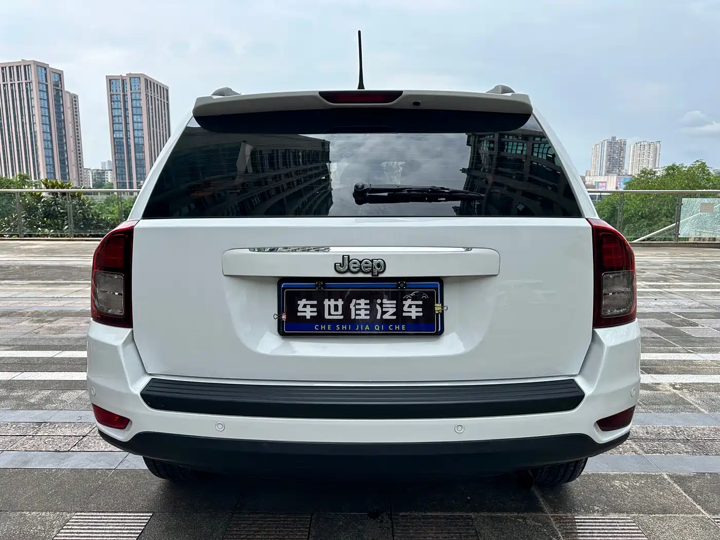 Jeep Compass (Import) 2015 2015 2.0L 2WD Sport