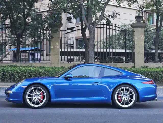 Porsche 911 2012 Carrera S 3.8L — фото 2