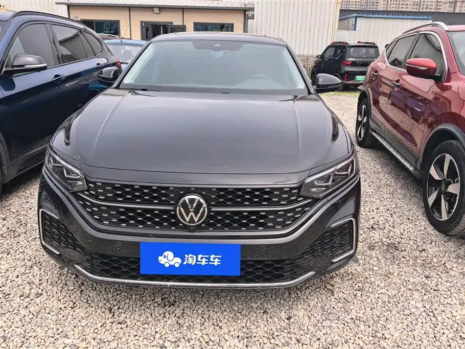 Volkswagen Passat 2024 380TSI Starlight Dragon Glory Edition фото 2