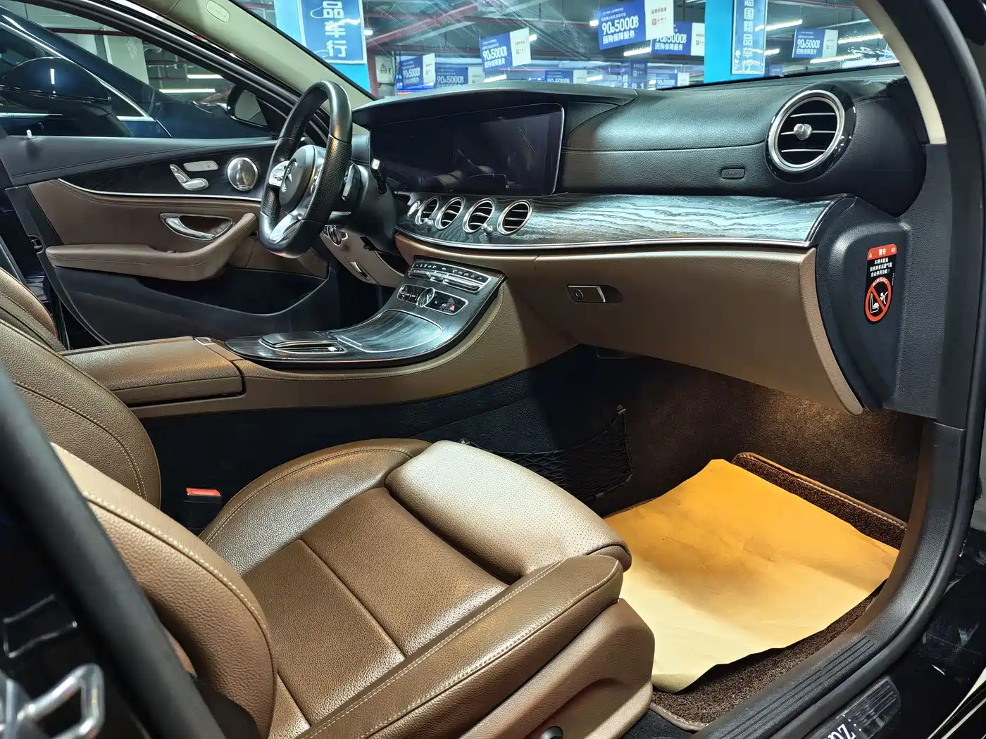 Mercedes-Benz E-Class 2019 E 300 L Fashion фото 10