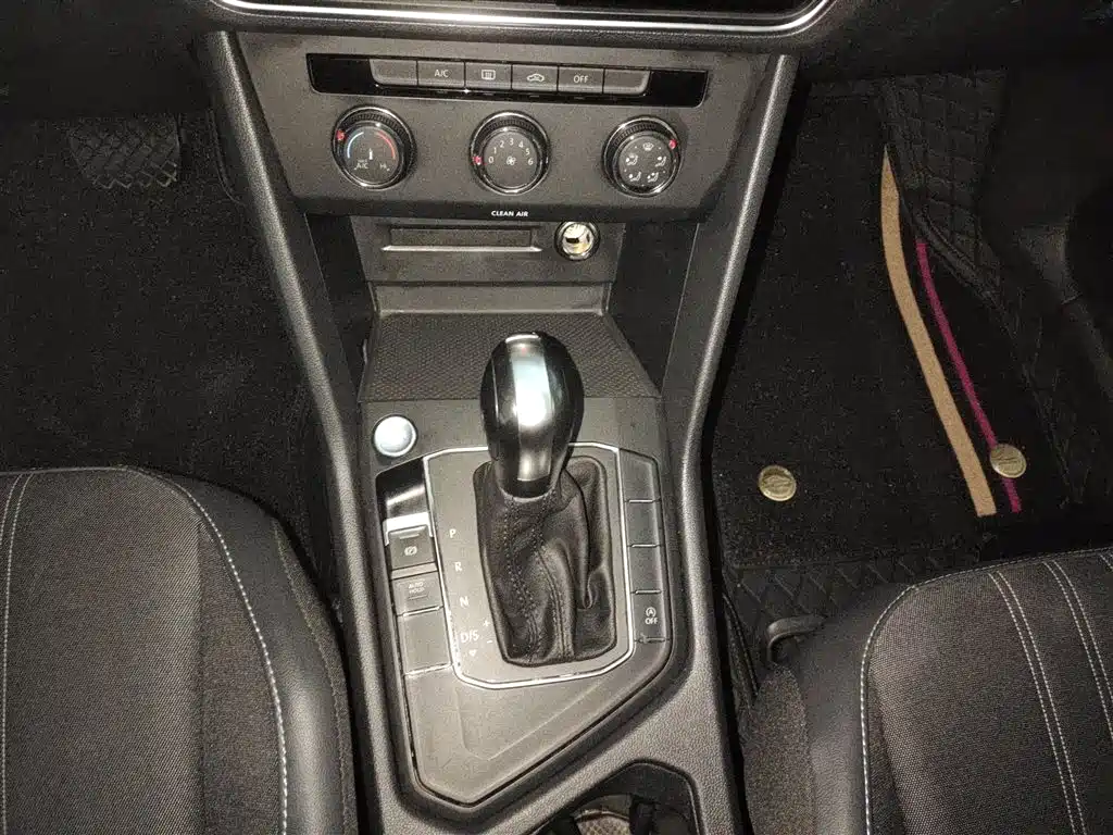 Volkswagen Tiguan L 2022 330TSI Automatic 2WD Comfort Edition фото 5