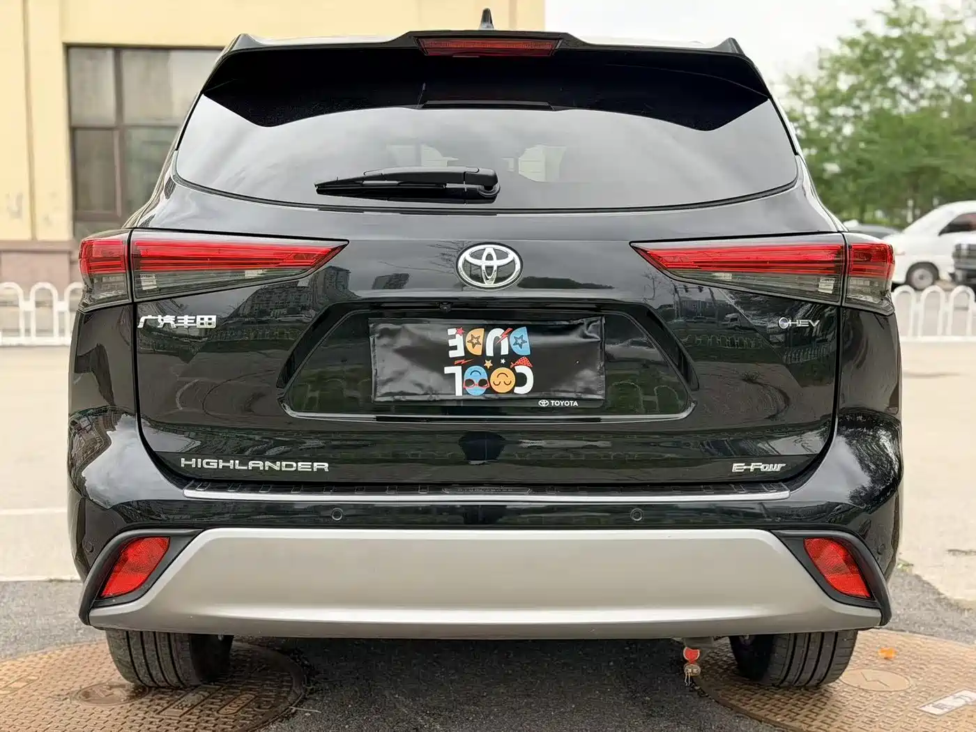 Toyota Highlander 2026 2.5L Smart Hybrid 4WD Premium 7-Seater фото 8