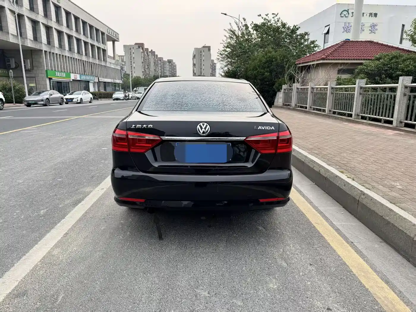 Volkswagen Lavida 2015 1.6L Automatic Trend Edition фото 8