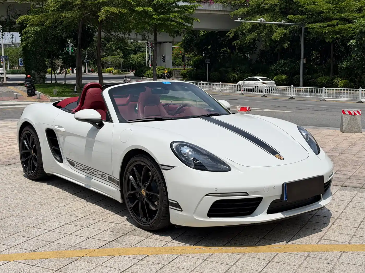 Porsche 718 2023 Boxster Style Edition 2.0T фото 3
