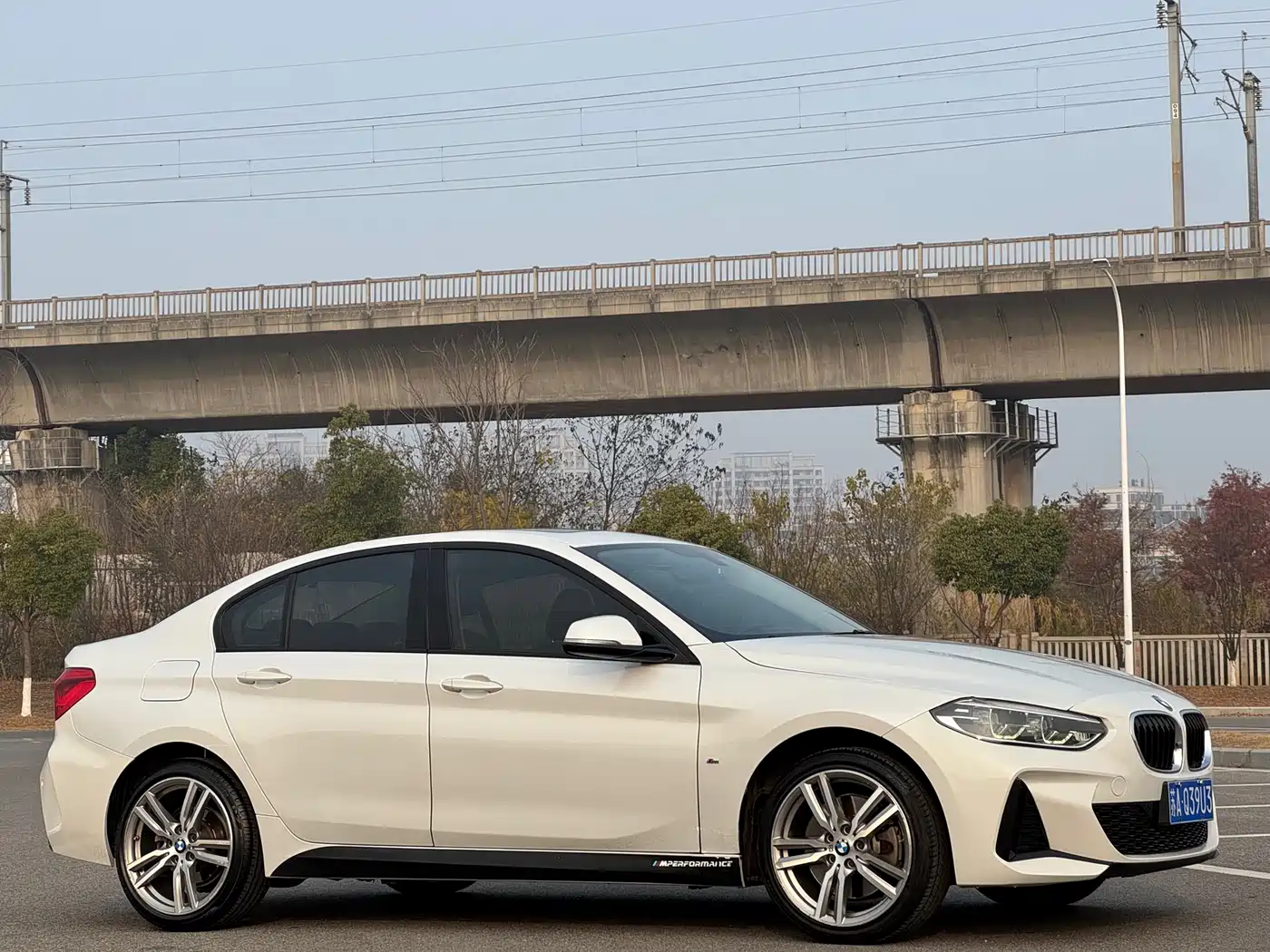 BMW 1 Series 2020 Model 125i Leading M Sport Package фото 3
