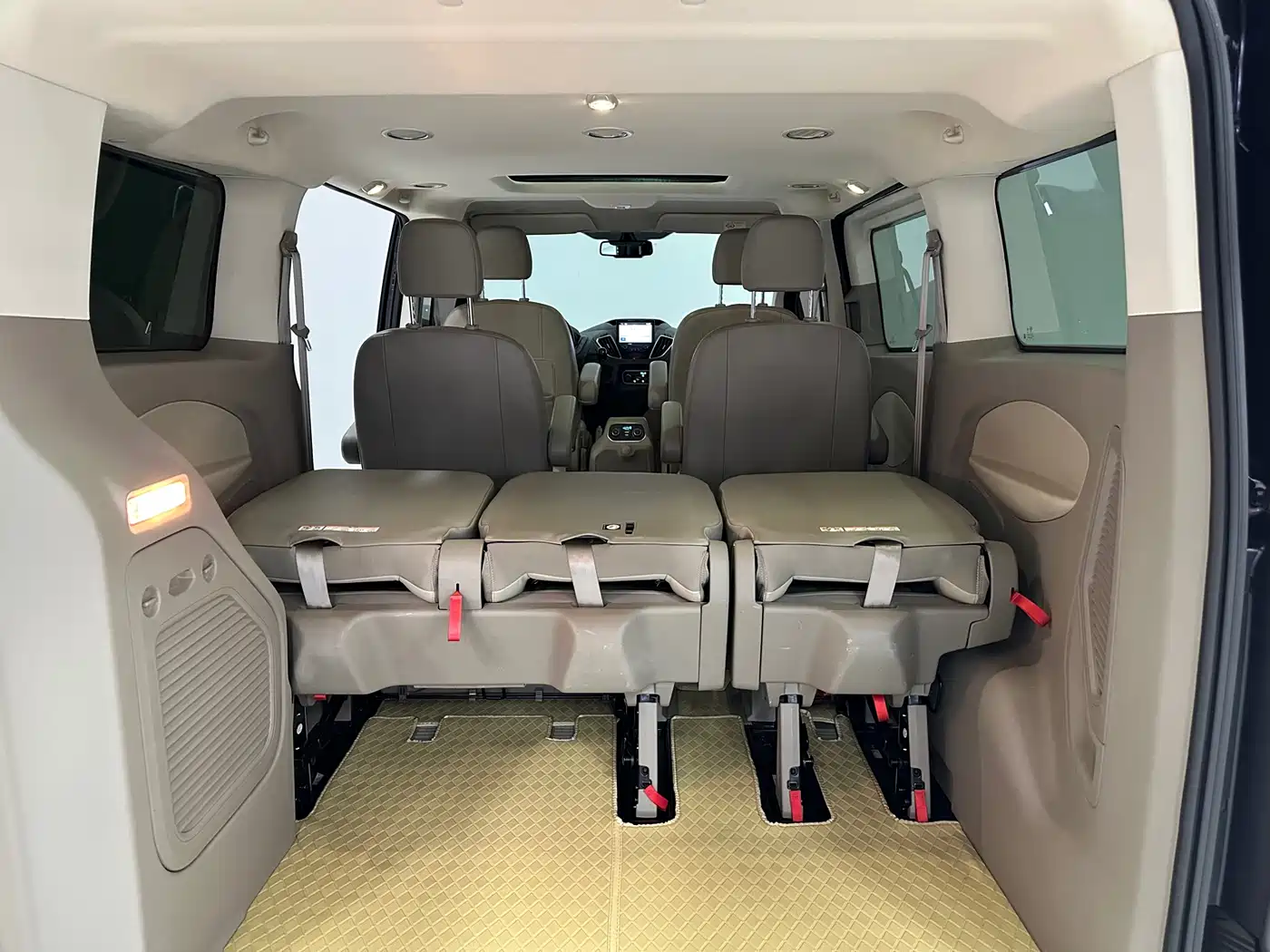 Ford Tourneo 2016 2.0T Manual Elite Edition фото 13