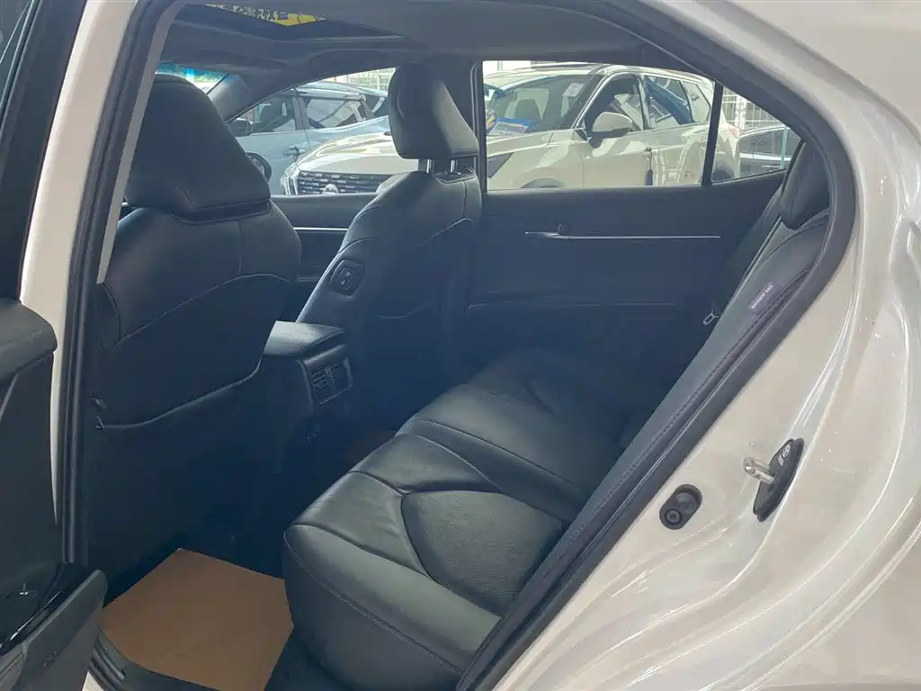 Toyota Camry 2019 2.0G Luxury (China V) фото 8