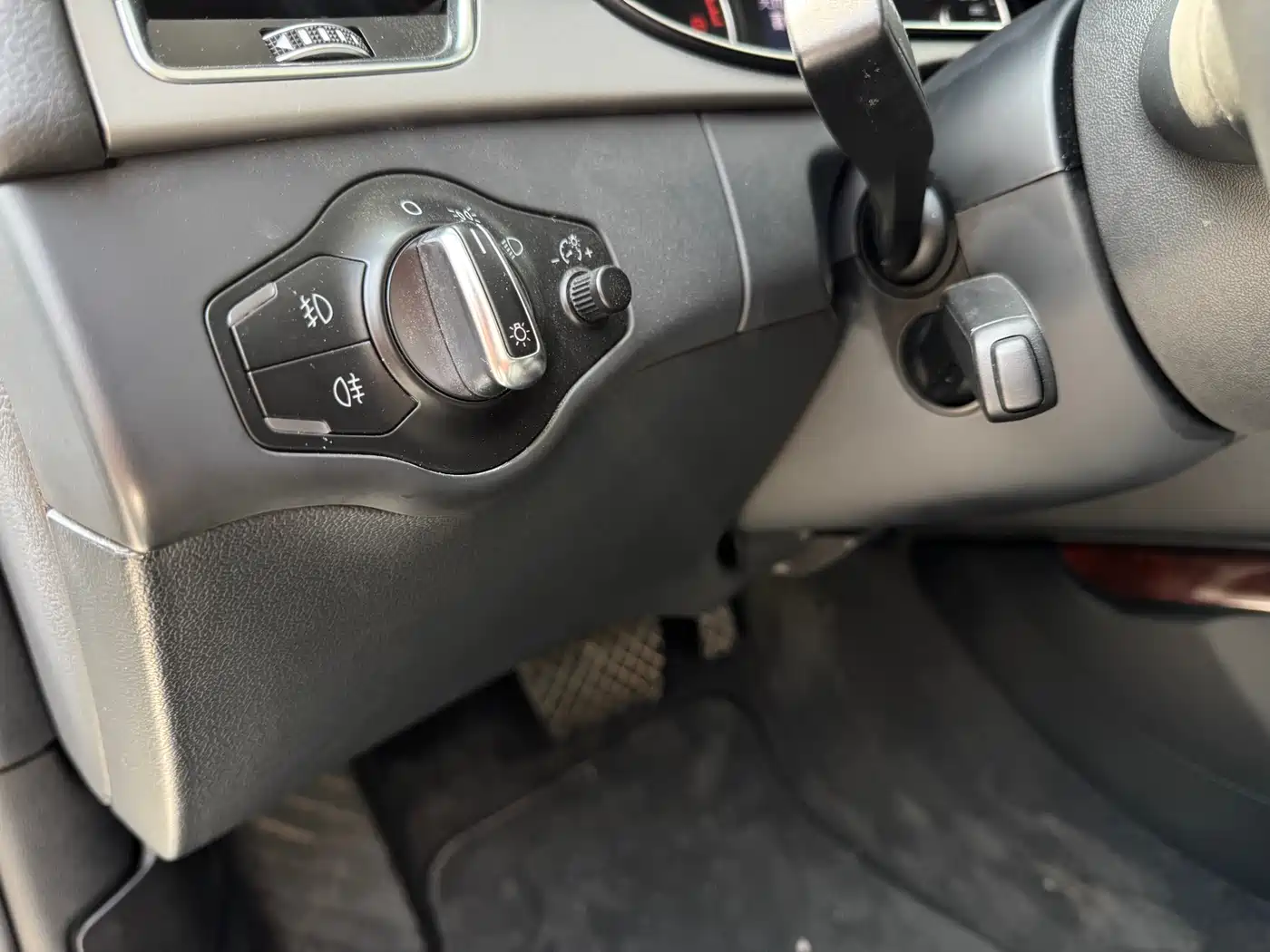 Audi A4L 2013 35 TFSI Automatic Comfort фото 9