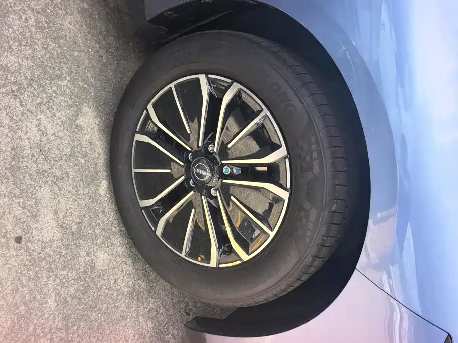 Nissan N6 2025 2025 Mid Configuration