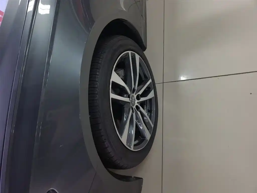 Audi A6L 2021 40 TFSI Luxury Sport фото 23