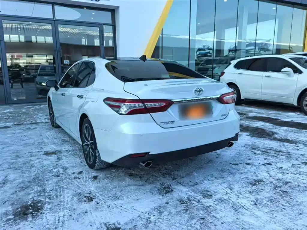 Toyota Camry 2021 2.5G Luxury Edition фото 7