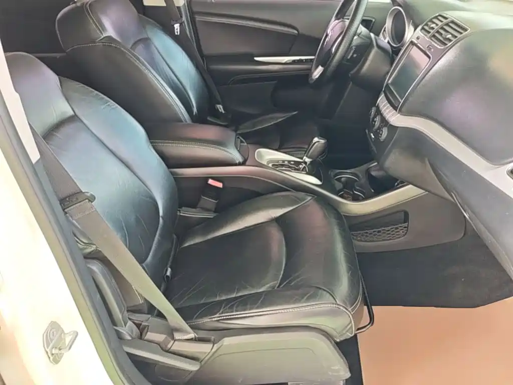 Dodge Journey 2014 2013 Model 2.4L 2WD Premium Edition