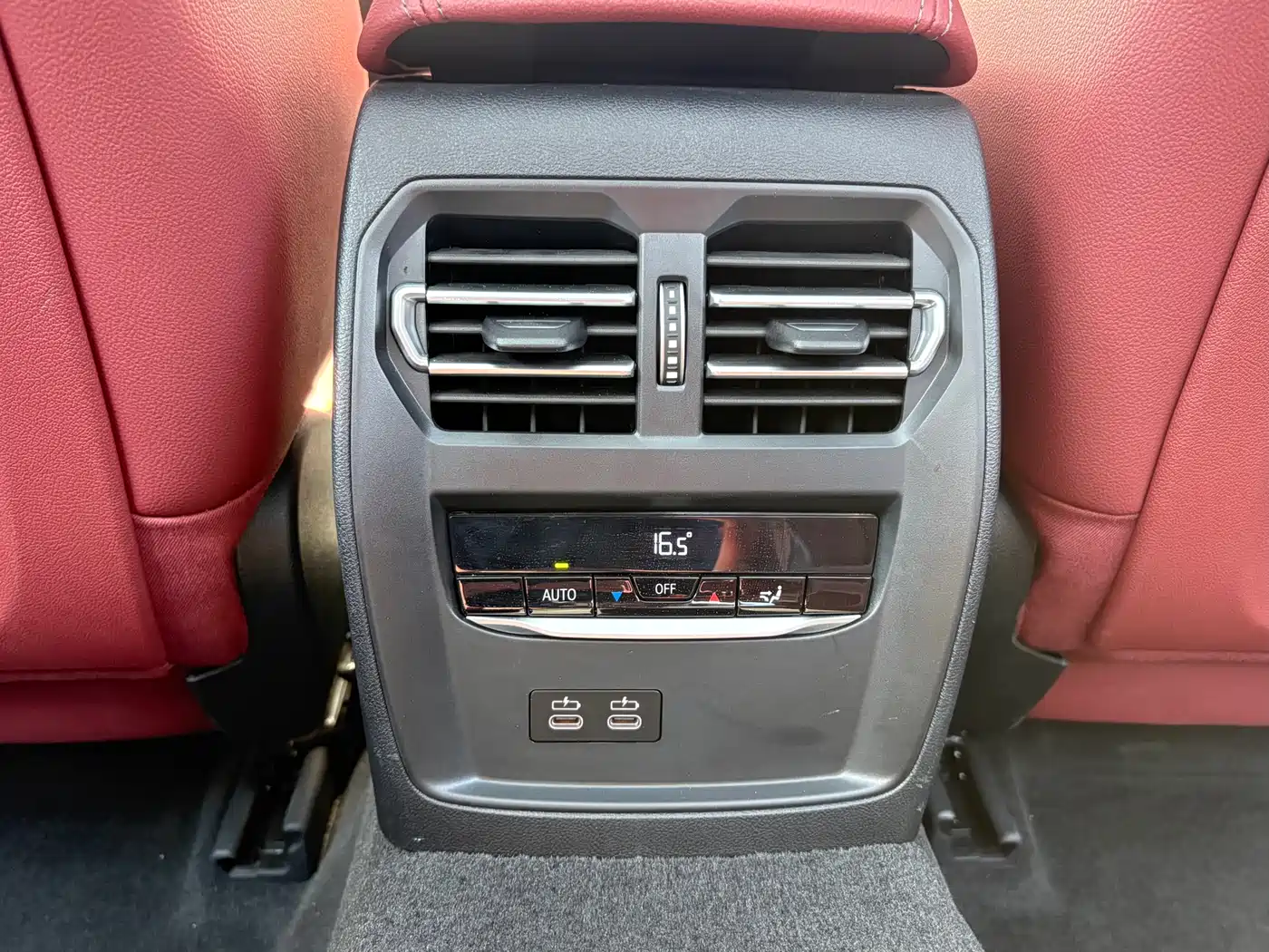 BMW 3 Series 2024 325Li M Sport Shadowline Package фото 21