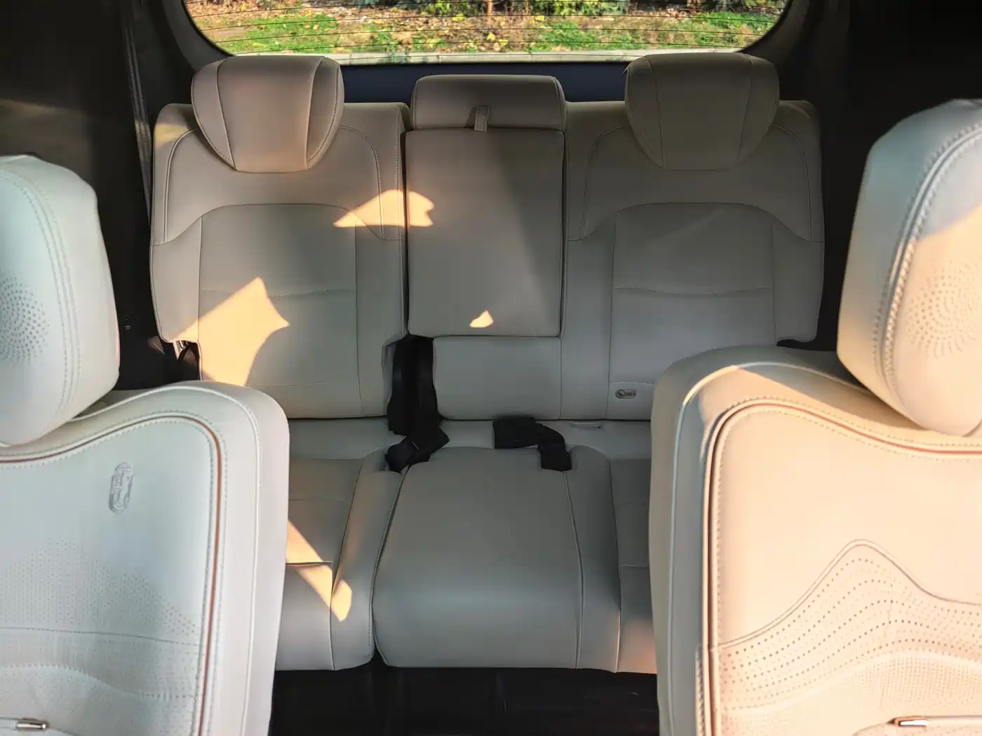 GAC Trumpchi Trumpchi M8 2023 Master Series 390T Flagship Edition фото 10