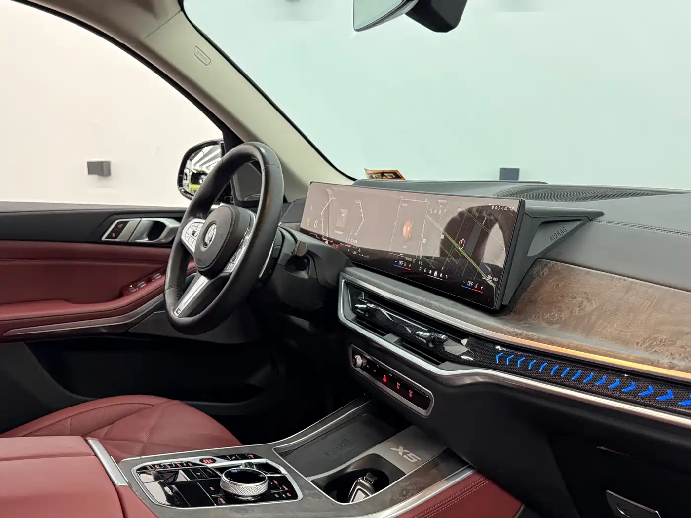 BMW X5 2023 xDrive 30Li Premium M Sport Black Night Package фото 11
