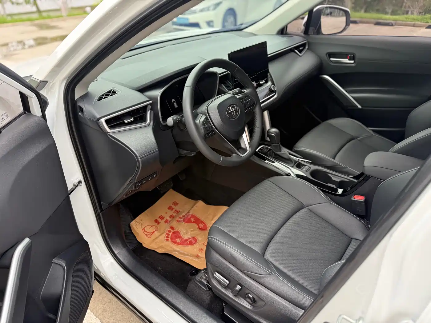 Toyota Frontlander 2023 2.0L Smart Hybrid Dual Engine Prestige Edition фото 5