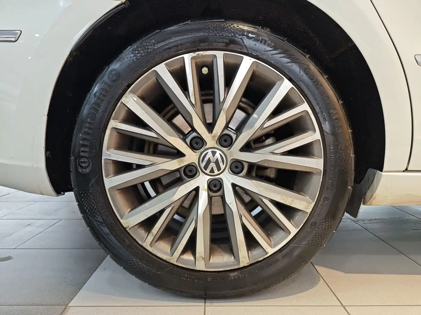 Volkswagen FAW-Volkswagen CC 2016 Model 1.8TSI Luxury фото 31