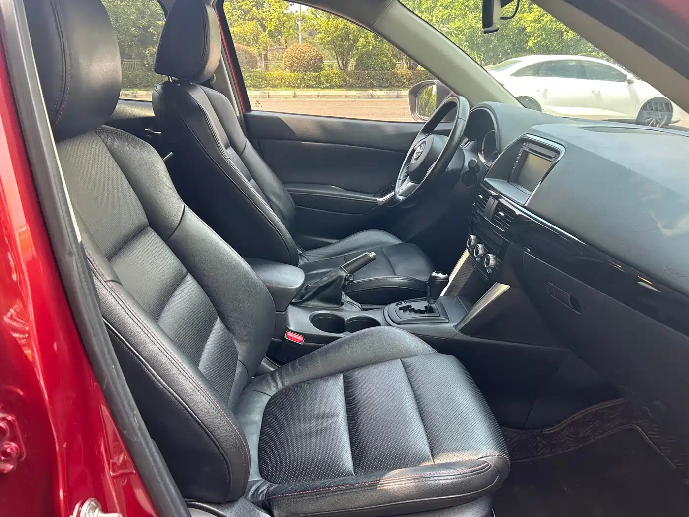 Photo 5 - Mazda CX-5