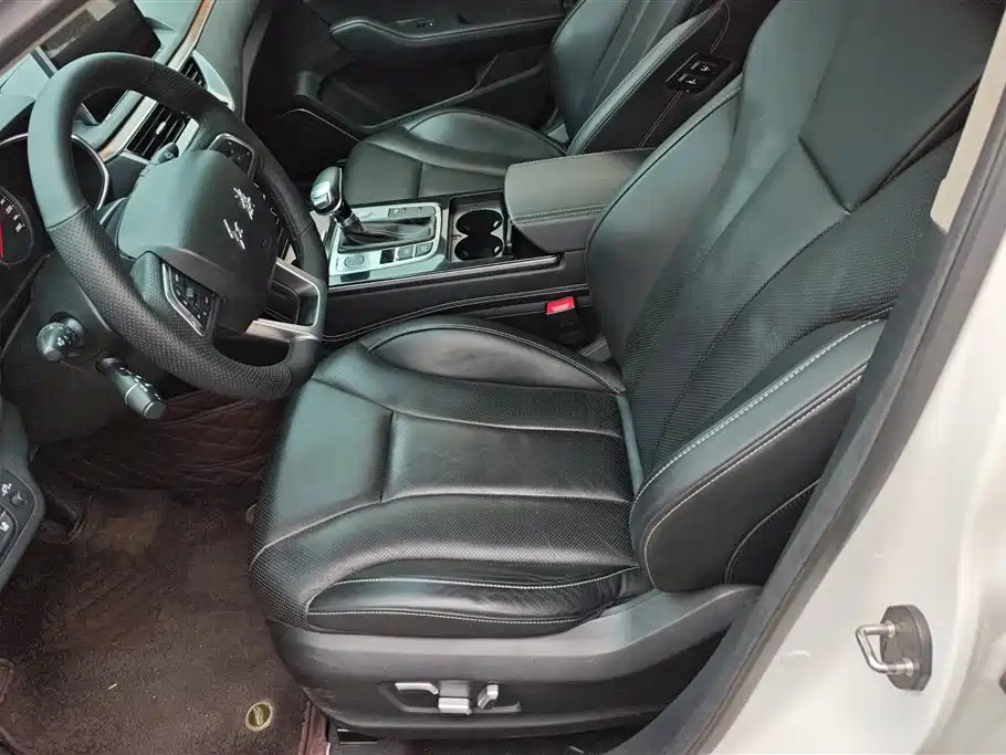 Hongqi H5 2018 30TD Smart Connected Dynamic Edition фото 9