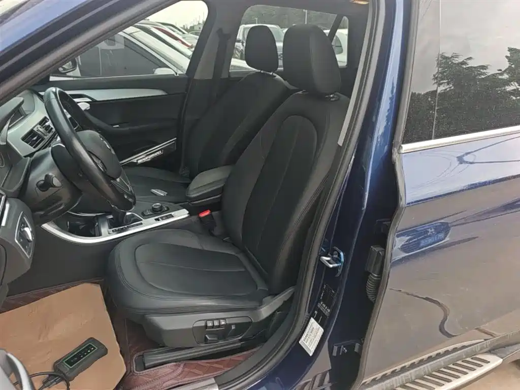 BMW X1 2018 sDrive20Li Leading Model фото 15