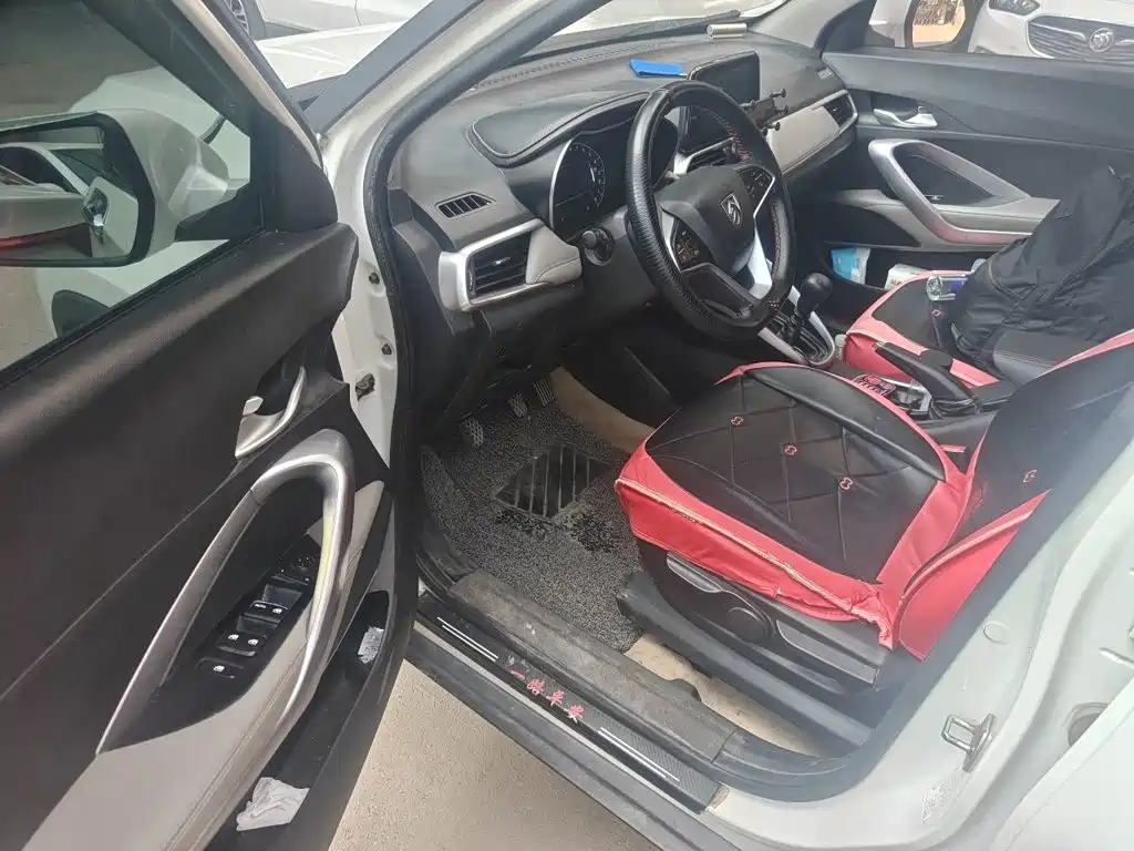 Baojun 510 2017 2017 1.5L Manual Fashion