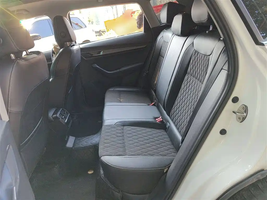 Škoda Karoq 2019 TSI280 Smart Drive Luxury Edition China V фото 17