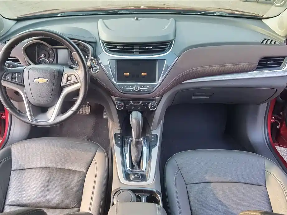 Chevrolet Malibu 2017 1.5T Automatic Luxury Edition фото 24