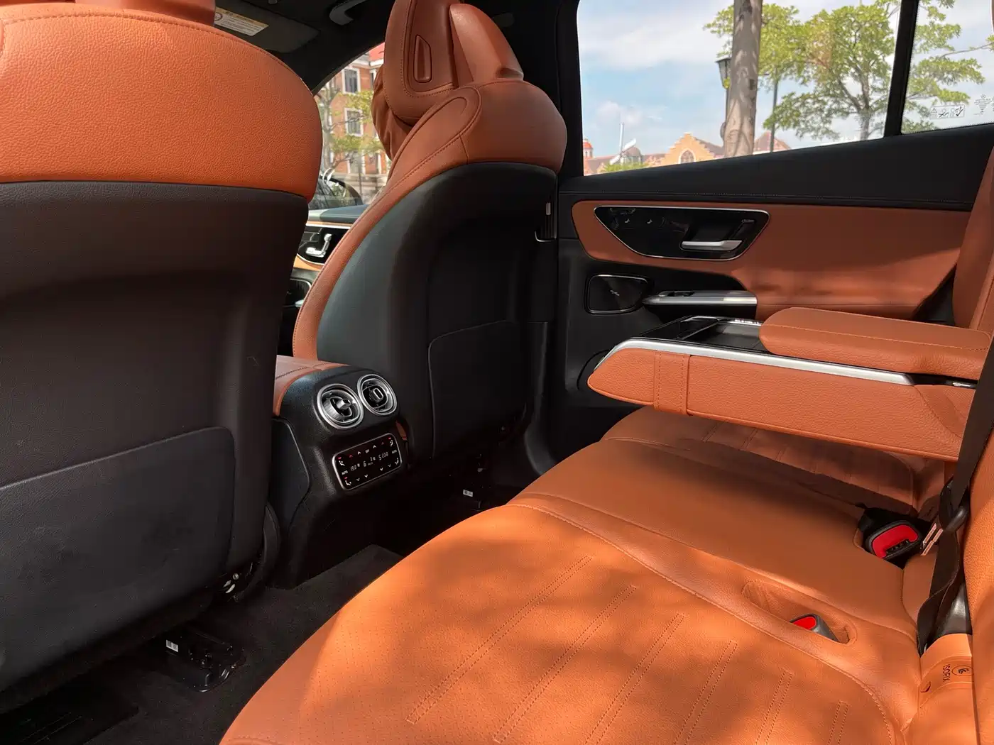 Mercedes-Benz GLC 2023 GLC 300 L 4MATIC Dynamic 7-Seater фото 21