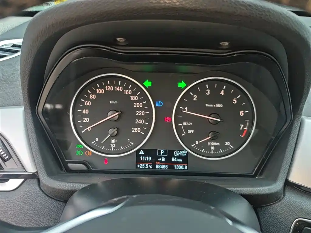 BMW X1 2018 sDrive20Li Leading Model фото 12