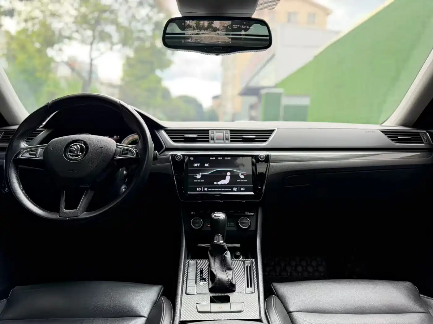 Škoda Superb 2018 TSI330 DSG Luxury Edition China V фото 9
