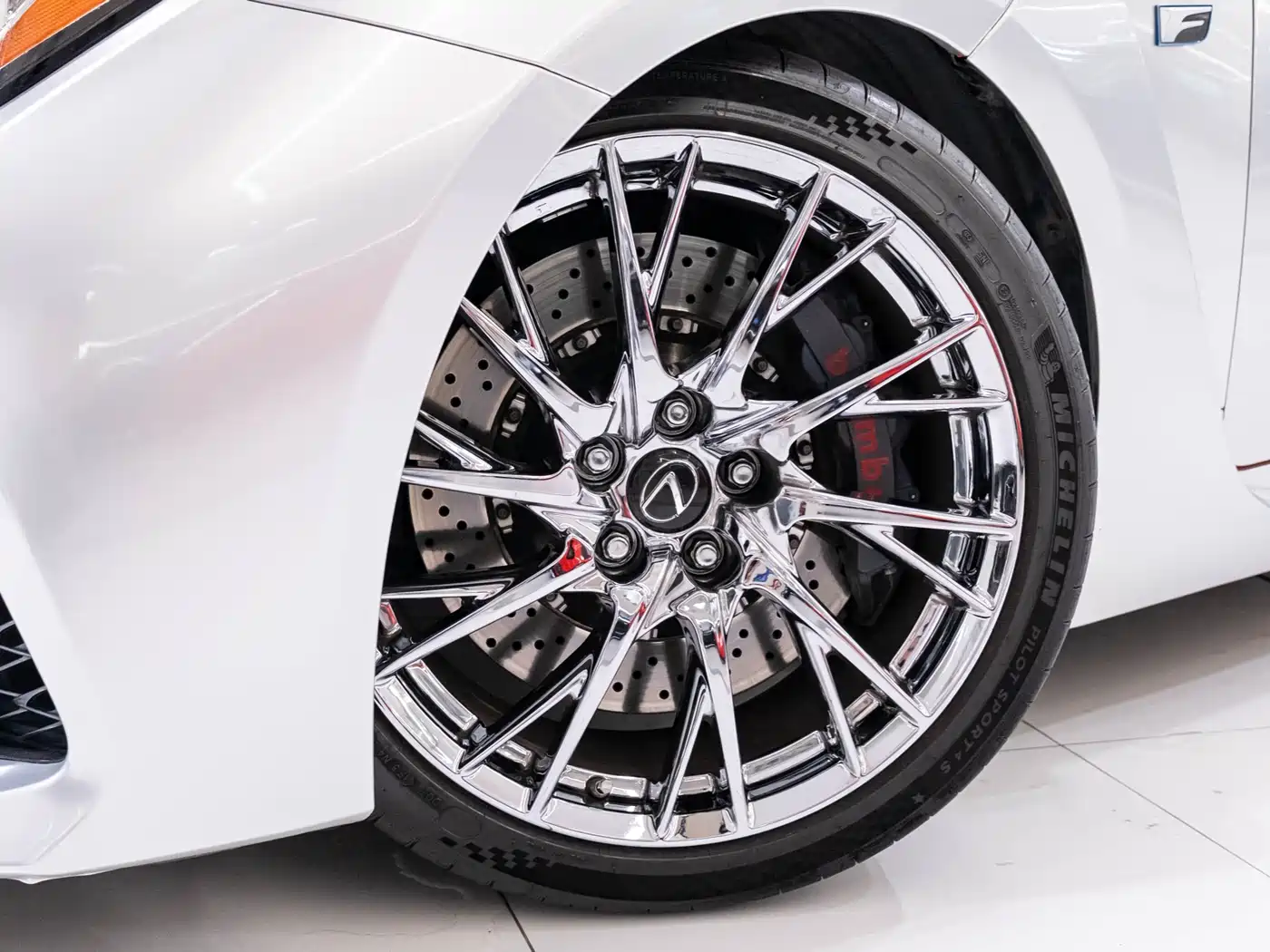 Lexus RC F 2015 F 5.0L Carbon Fiber Edition фото 9