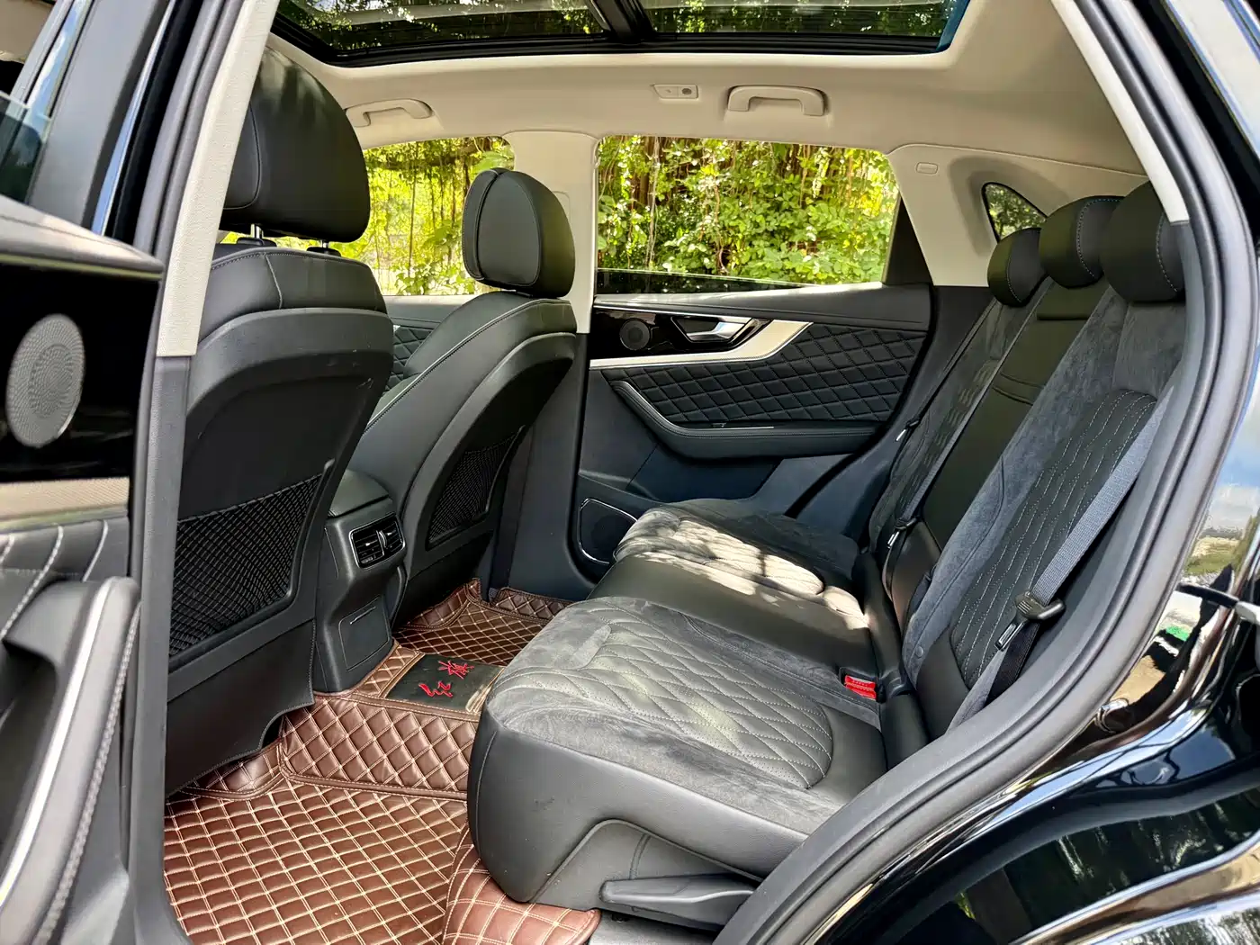 Hongqi HS5 2019 2.0T Smart Connect Enjoy Edition фото 13