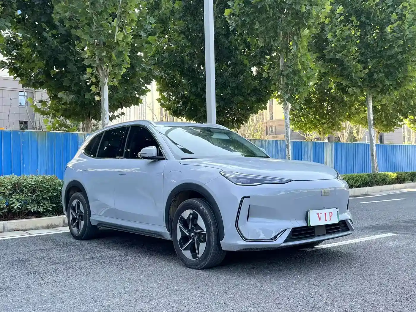 Фото 3 - Geely Galaxy Galaxy E5