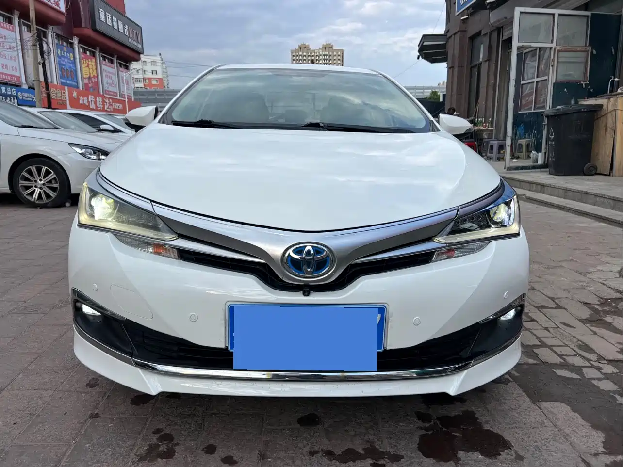 Фото 2 - Toyota Corolla