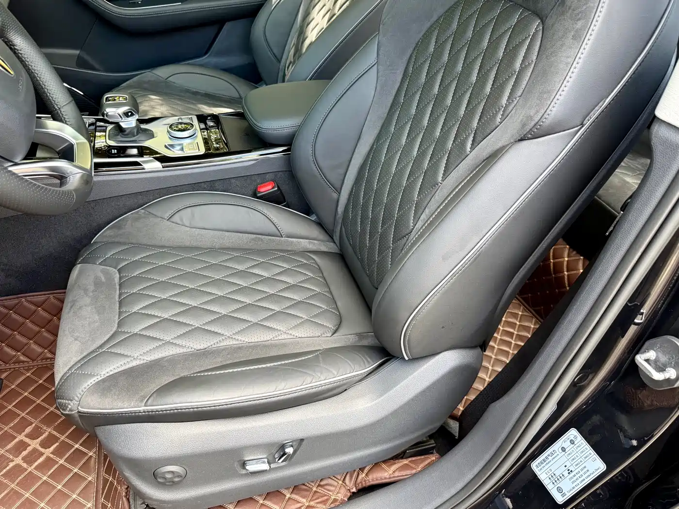 Hongqi HS5 2019 2.0T Smart Connect Enjoy Edition фото 12