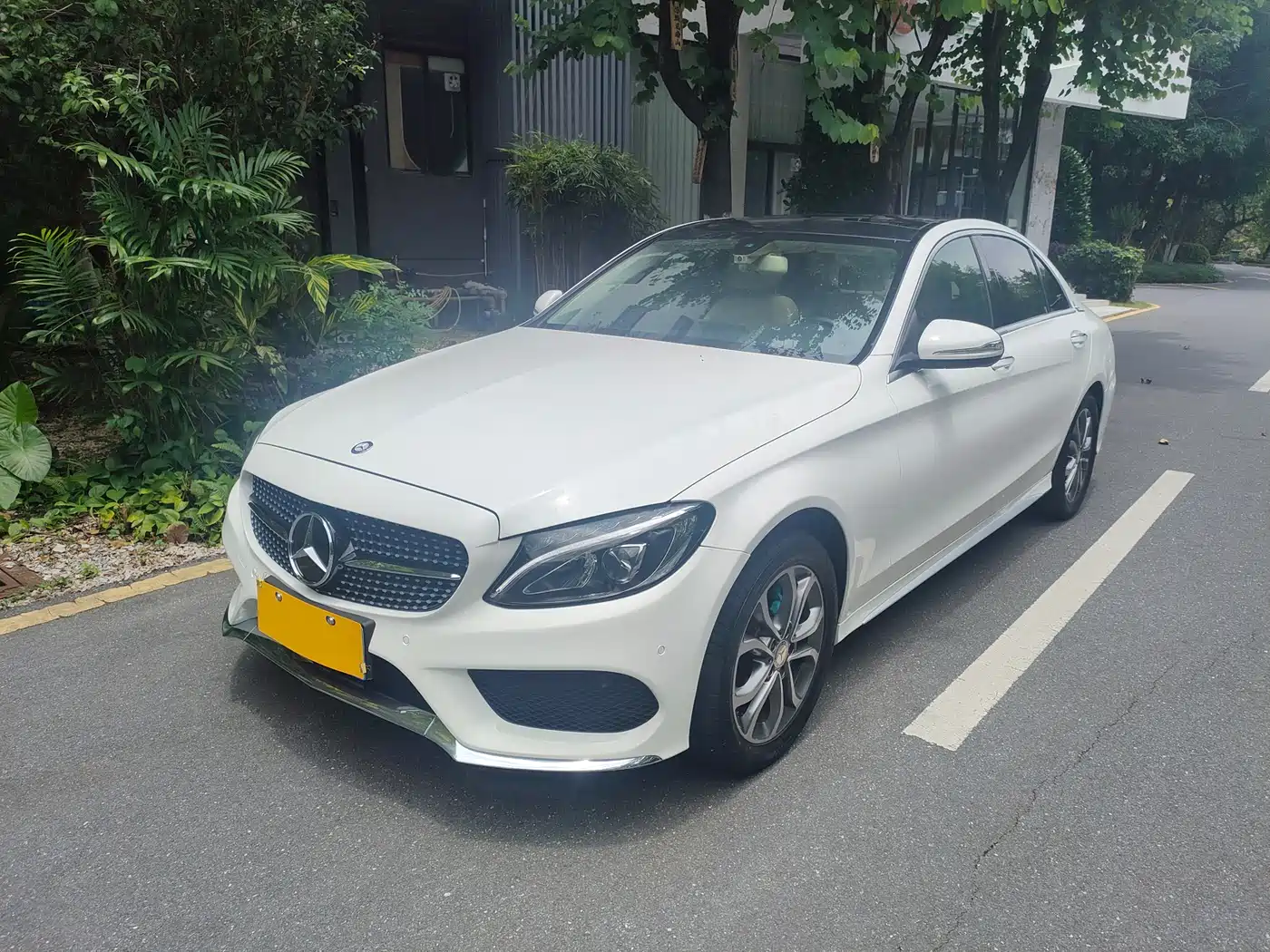 Mercedes-Benz C-Class 2015 Facelift C 200 L Sport