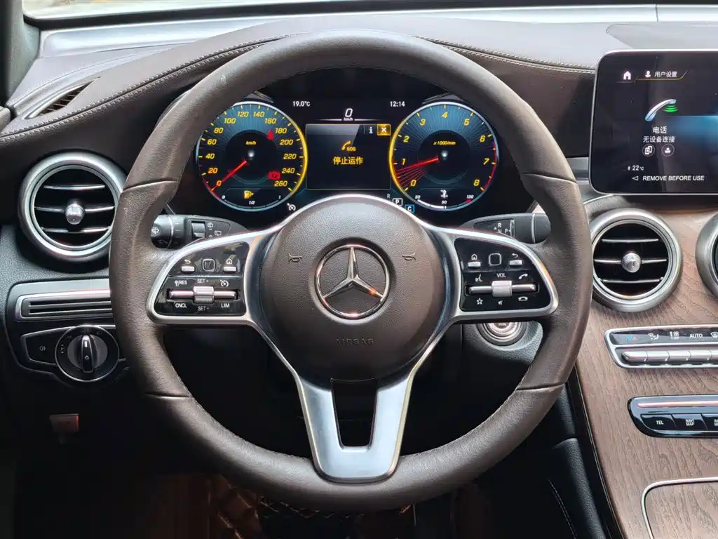 Mercedes-Benz GLC 2022 Facelift GLC 260 L 4MATIC Luxury Model фото 15