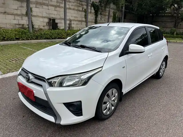  Toyota YARiS L Zhi Xuan 2015 1.5E Auto Charming Edition