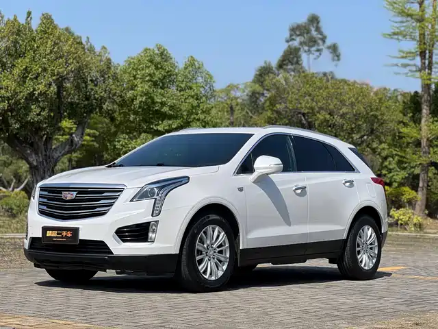CADILLAC XT5