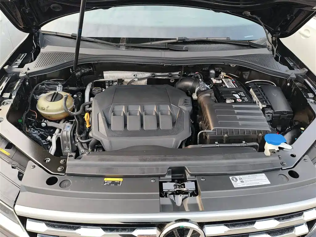 Volkswagen Tiguan L 2021 330TSI Automatic 2WD R-Line Premium фото 10