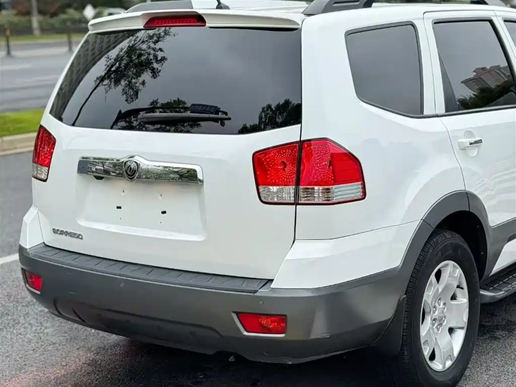 Kia Borego 2015 3.8L Luxury Edition China IV фото 13