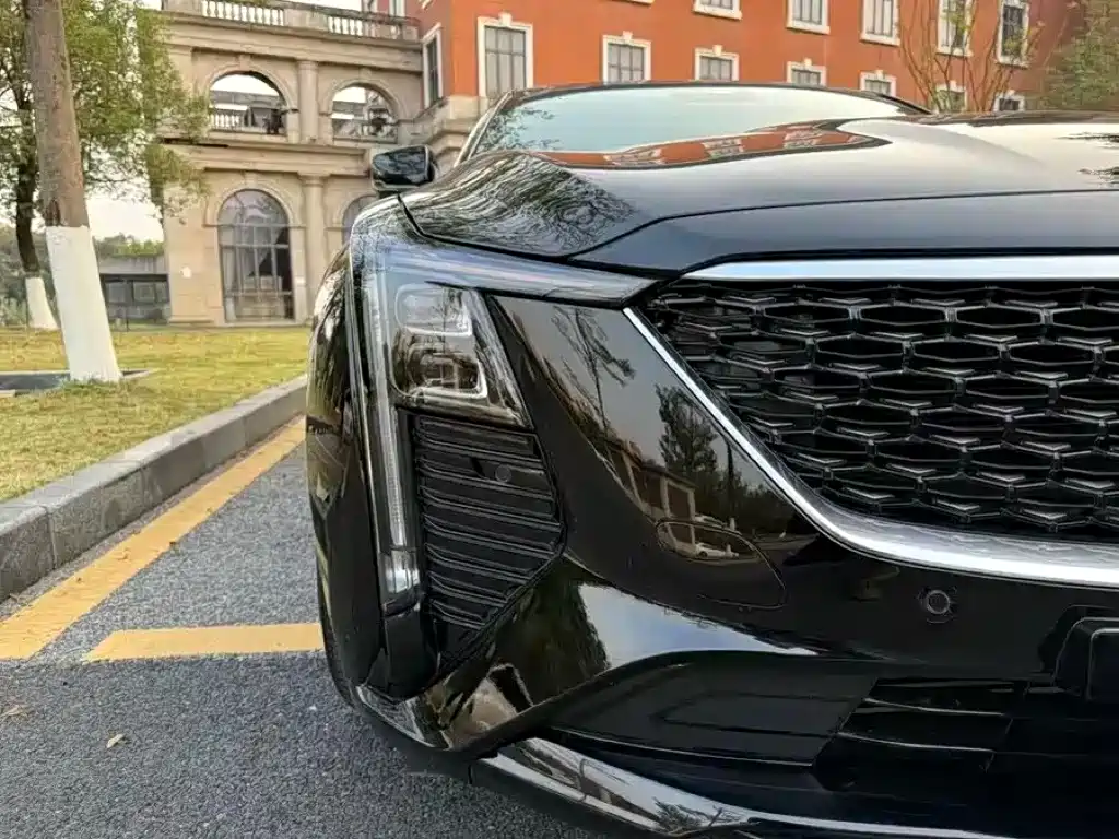 Cadillac CT5 2024 28T Luxury Model Pro фото 8