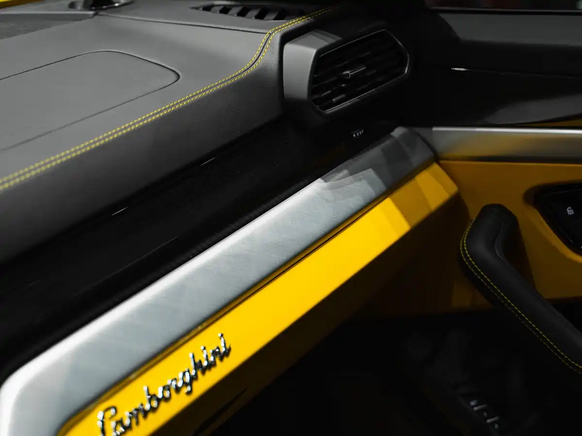 Lamborghini Urus 2023 4.0T V8 S фото 21