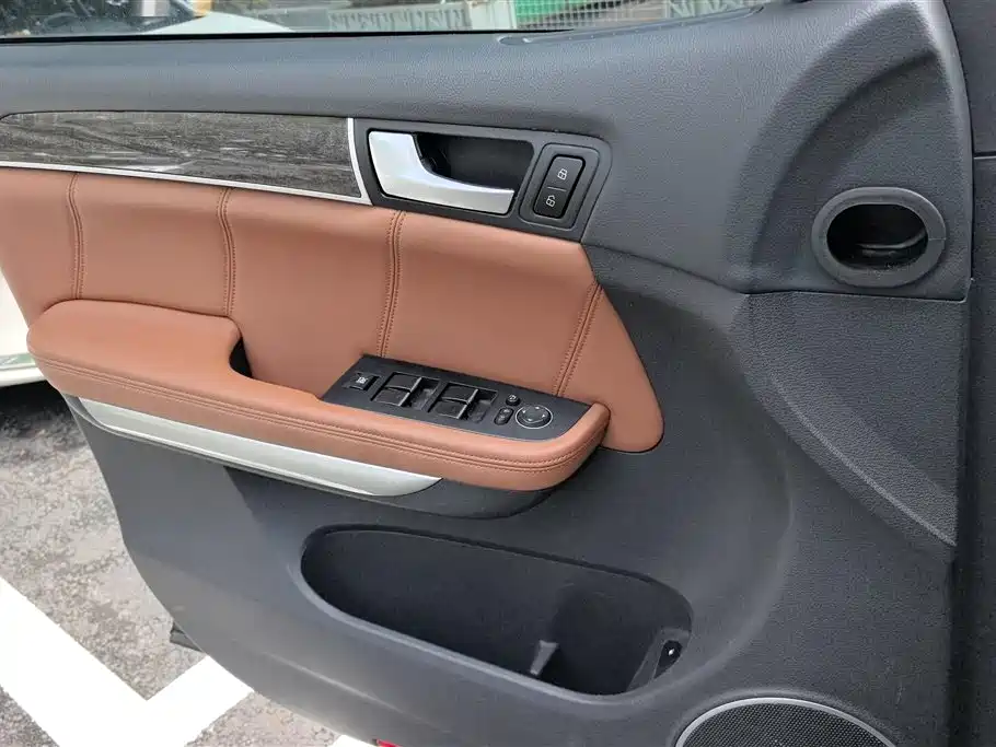 Haval H8 2015 2.0T FWD Comfort фото 7