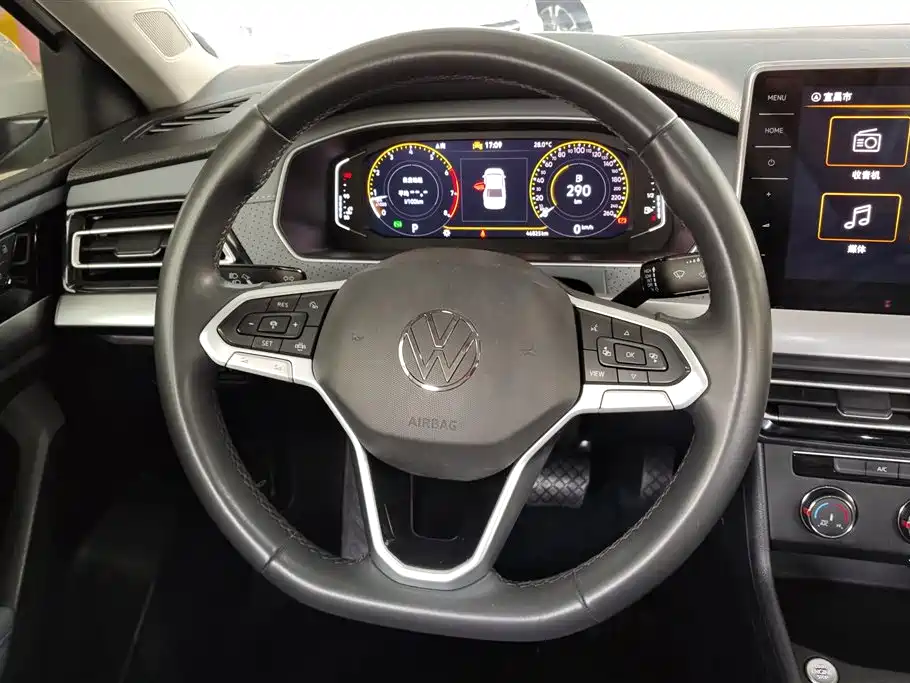 Volkswagen Lavida 2023 Facelift 1.5L Automatic 5 Million Edition фото 15