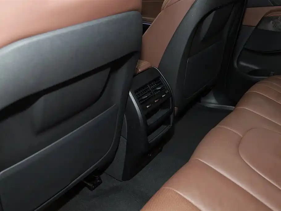 BMW X5 (Import) 2020 xDrive30i X Design Package фото 25