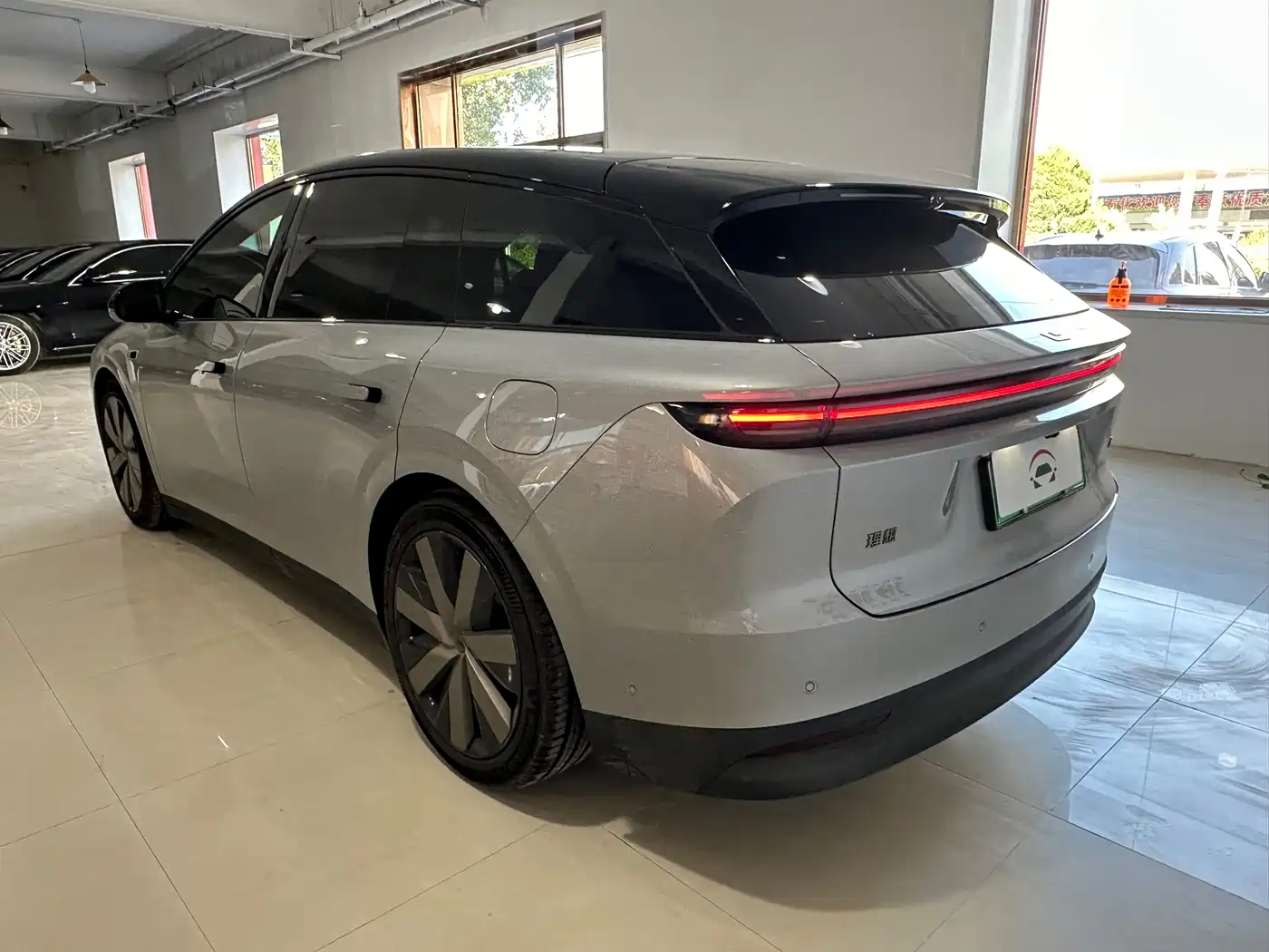 Li Auto i6 2026 2025 4WD Base Model