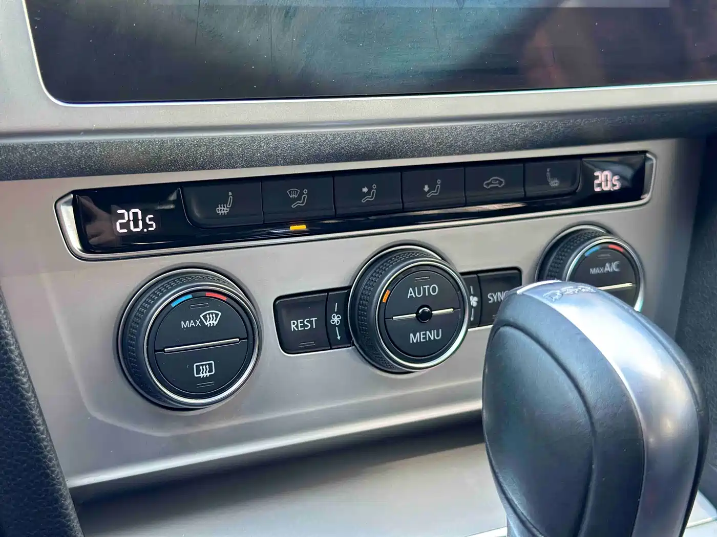 Volkswagen Weilan 2018 380TSI 2WD Comfort Edition фото 15
