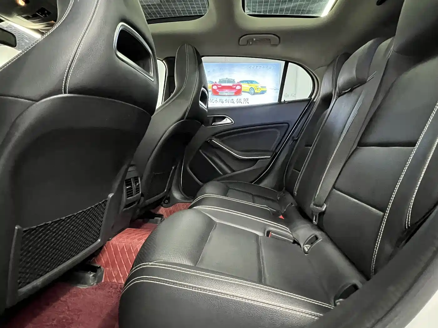 Mercedes-Benz GLA 2018 GLA 200 Dynamic фото 9
